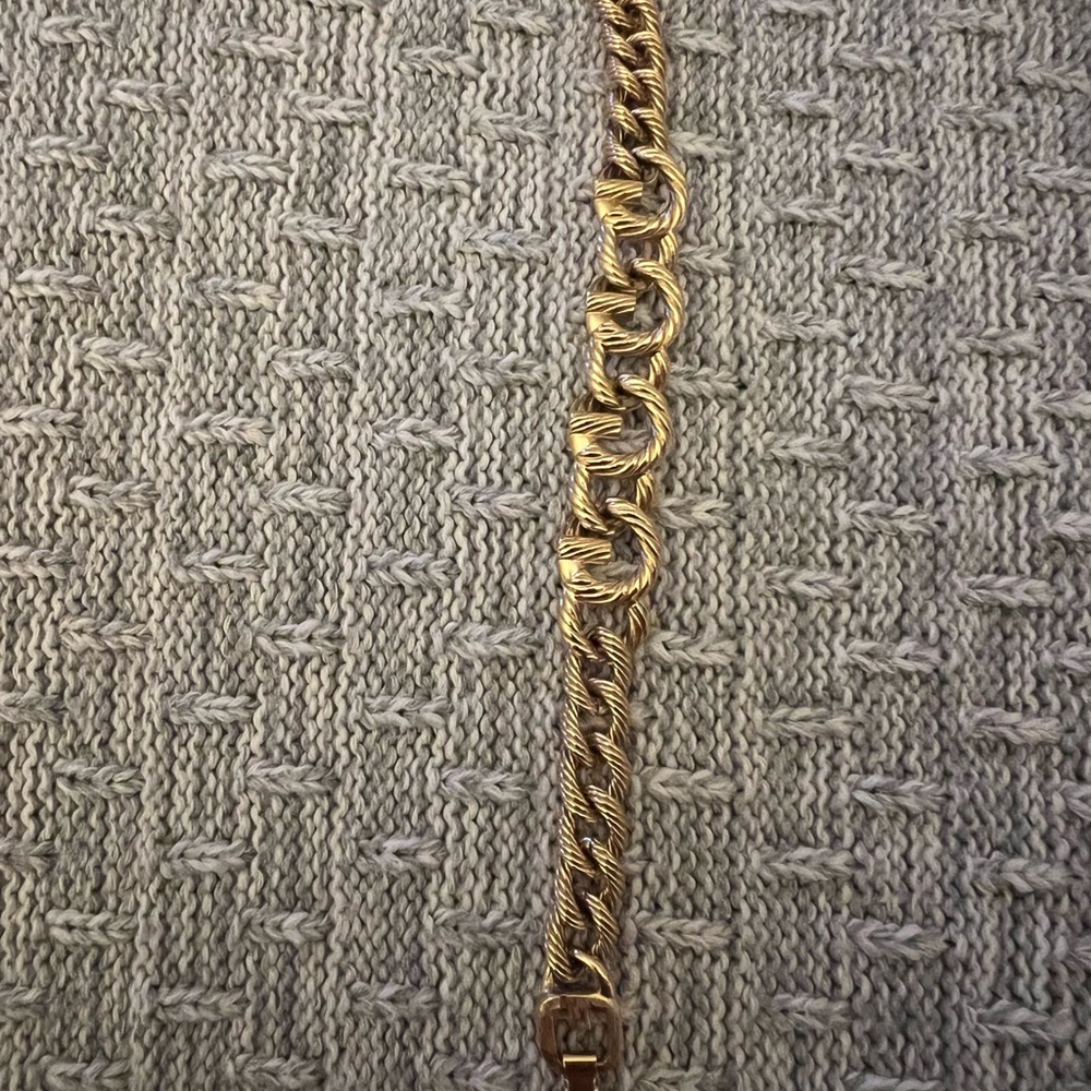Givenchy Twisted Gold-Plated Bracelet - Picture 10 of 11